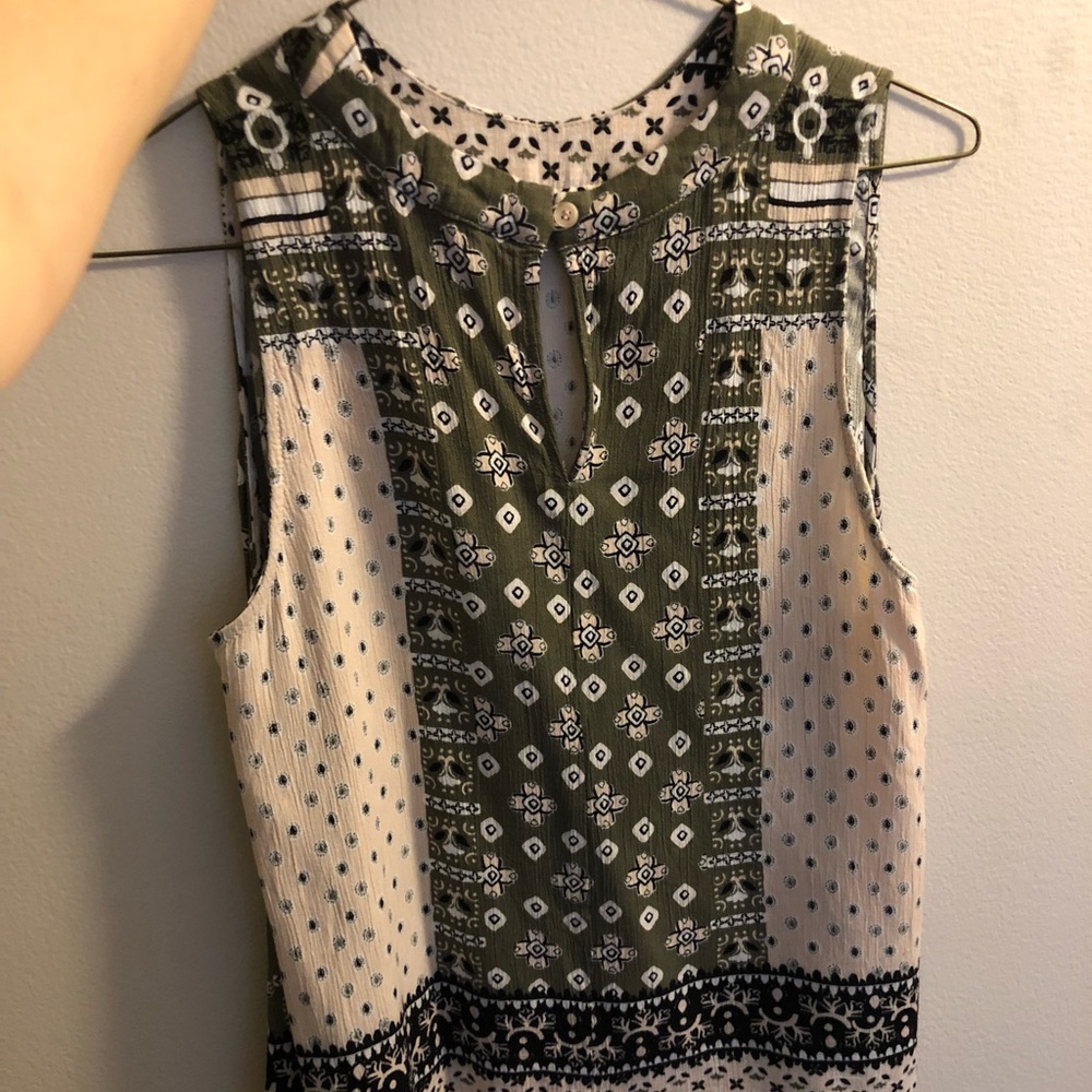 Elodie Green pattern blouse